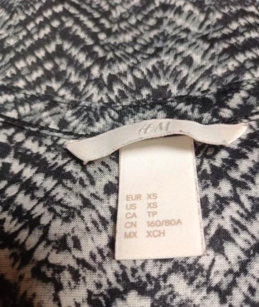 Blusa de mangas 3/4 preta e branca tamanho XS/34 – photo 6